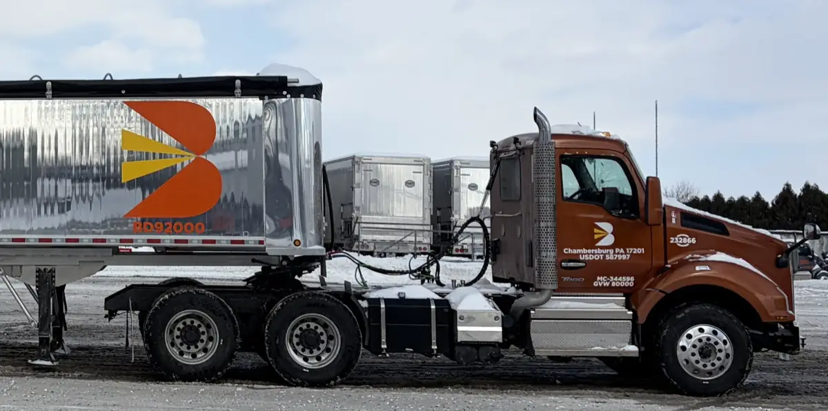 Bousum Kenworth with a dump trailer